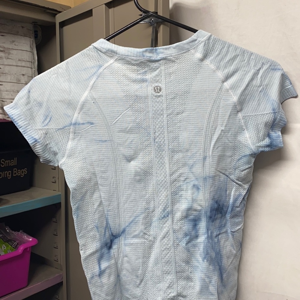 RARE! Tie dye swiftly tech!